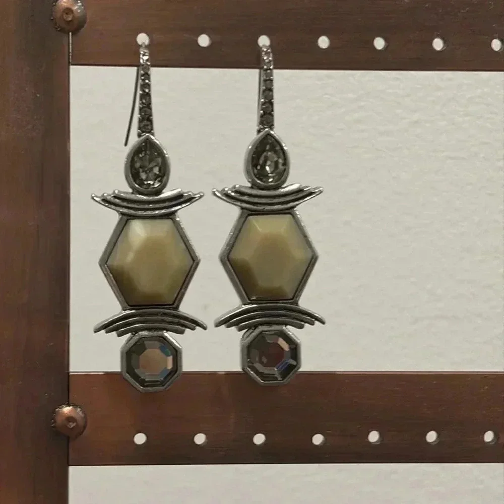 Pretty diamond, stone and metal earrings - Picture 3 of 7